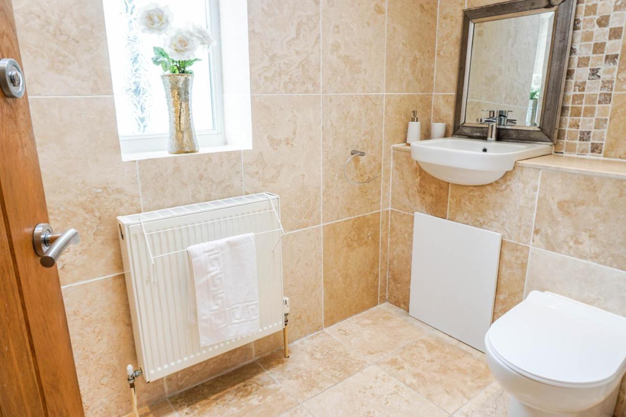 The Beach House - Fully Refurbed March 2024 Oystermouth Экстерьер фото